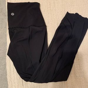 Lululemon wunder under scallop size 4
